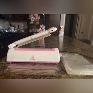 Cake Craft Pink and White Heat Sealer
